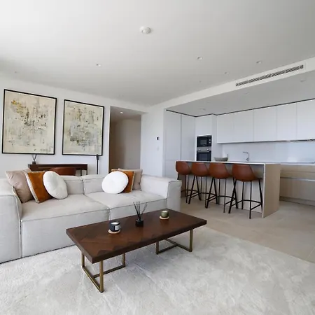 Ocean-flair Palo Alto Apartment *